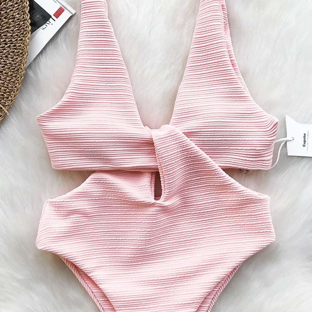 ***NEVER WORN****Cupshe Shine for U One Piece